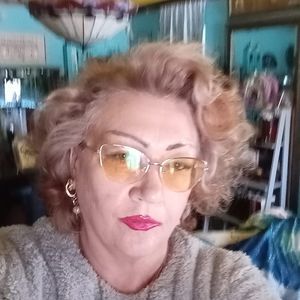 Meet your Posher, Agata